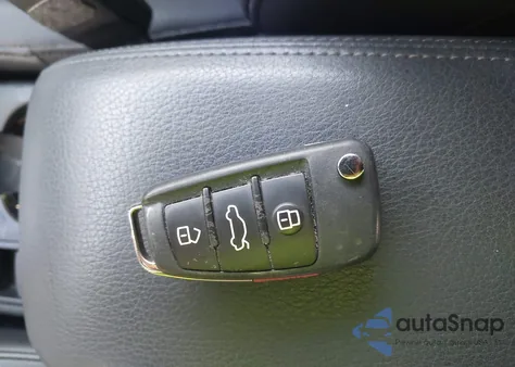 2016 Audi Q3 2.0T Premium Plus z USA, uszkodzony, nr VIN WA1EFCFS4GR001683